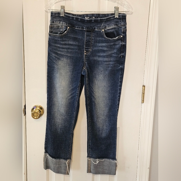 White House Black Market Denim - White House Black Market Dark Blue Slim Cropped Jeans Size 4